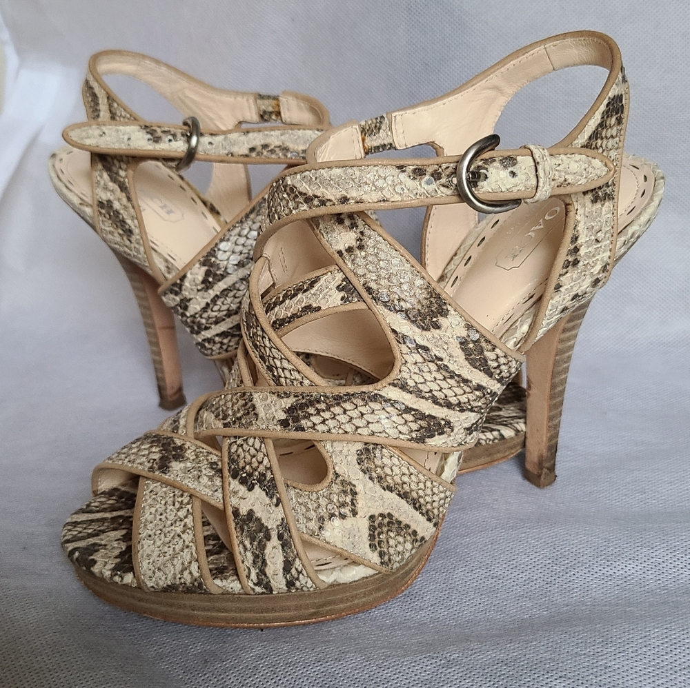 Coach Alba pump